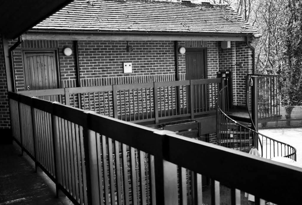 The Bird In Hand Maidenhead Dış mekan fotoğraf